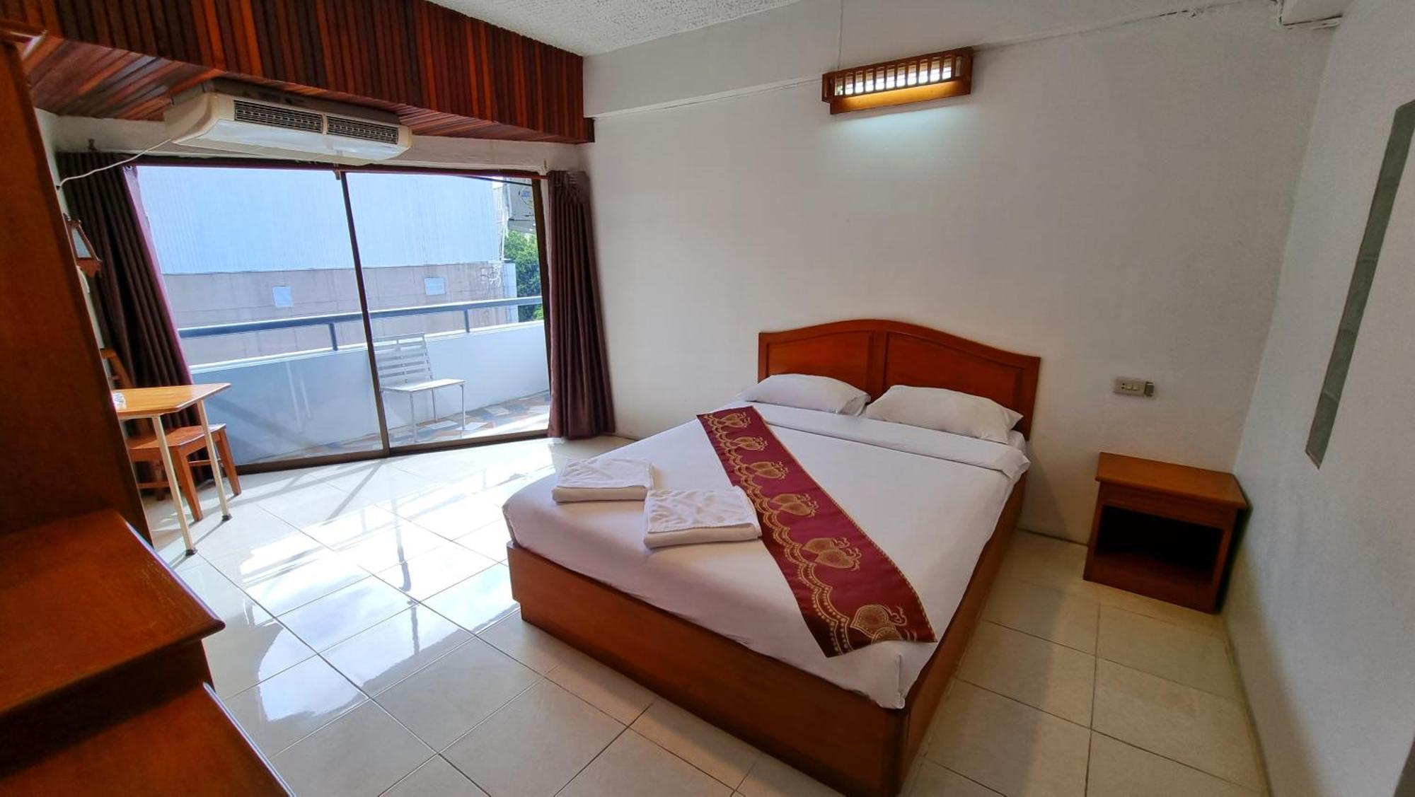 Arcadia Mansion Otel Pattaya Dış mekan fotoğraf